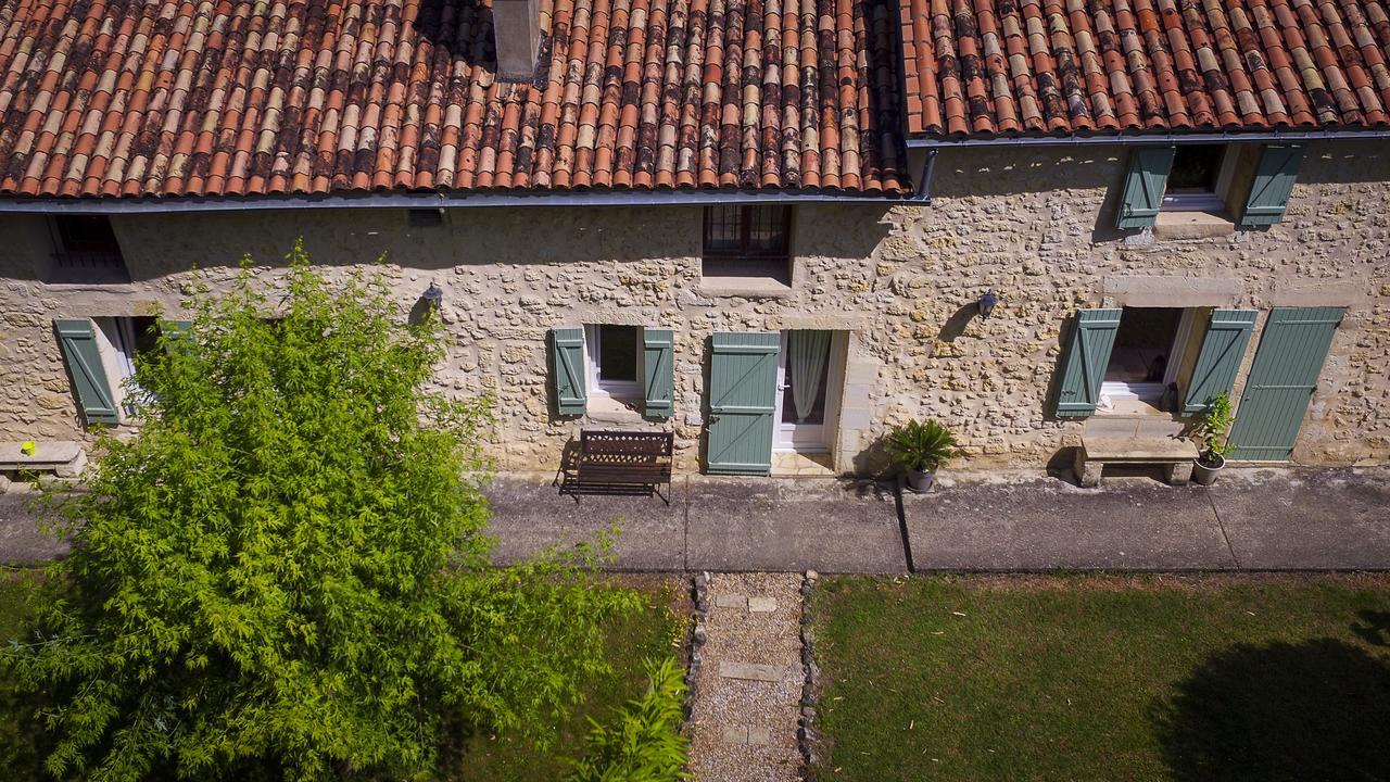 Gite La Maison De La Pimpine Lignan De Bordeaux Exteriör bild