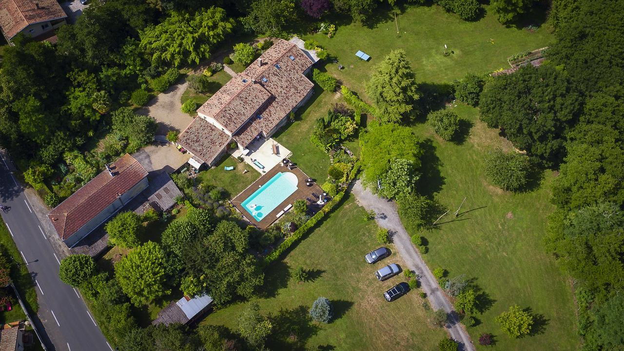 Gite La Maison De La Pimpine Lignan De Bordeaux Exteriör bild